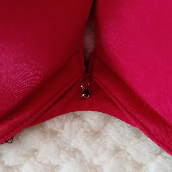 Fredricks of Hollywood bra.  SIZE 34 DDD - Picture 8 of 9